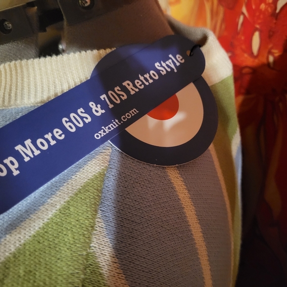 Oxnit sweater. - Picture 2 of 3